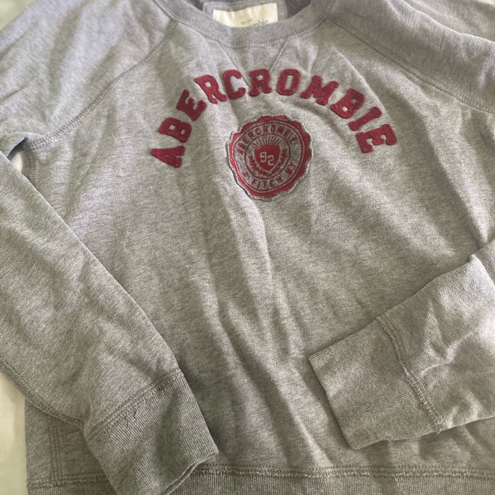 Vintage Abercrombie & Fitch Gray Knit Top
